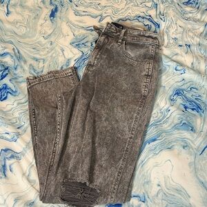 Hollister High Rise Mom Jeans